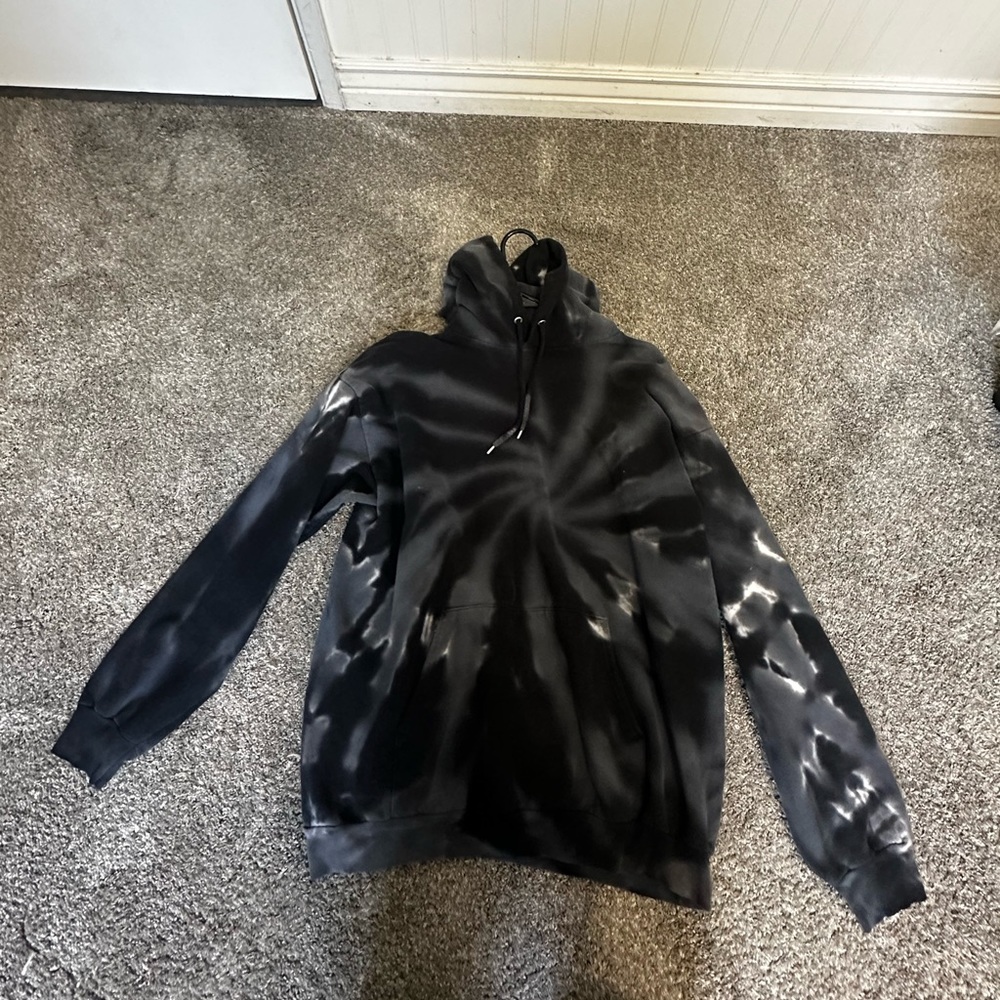Tie-dye blue hoodie (Size Large)